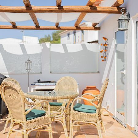 Casa Pedro In Salema - Oceanview & Beach Екстер'єр фото