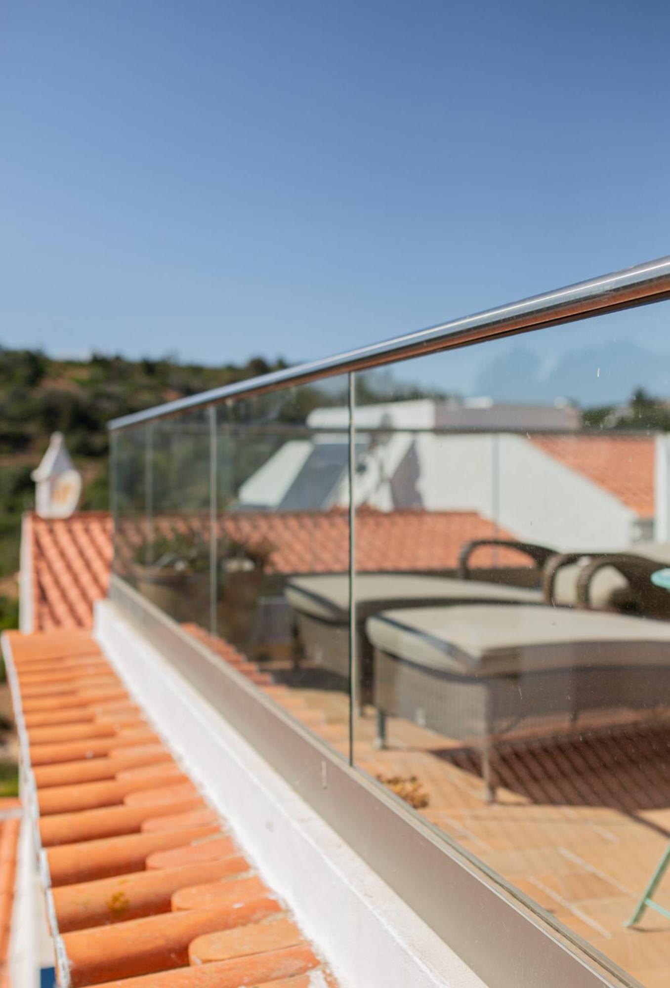 Casa Pedro In Salema - Oceanview & Beach Екстер'єр фото